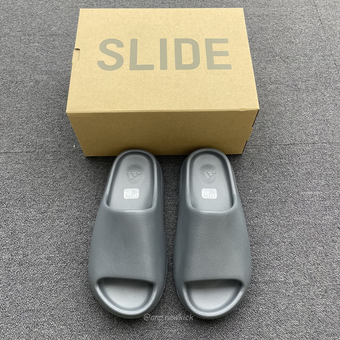 Adidas Yeezy Slide Slate Grey Id2350 (3) - newkick.org