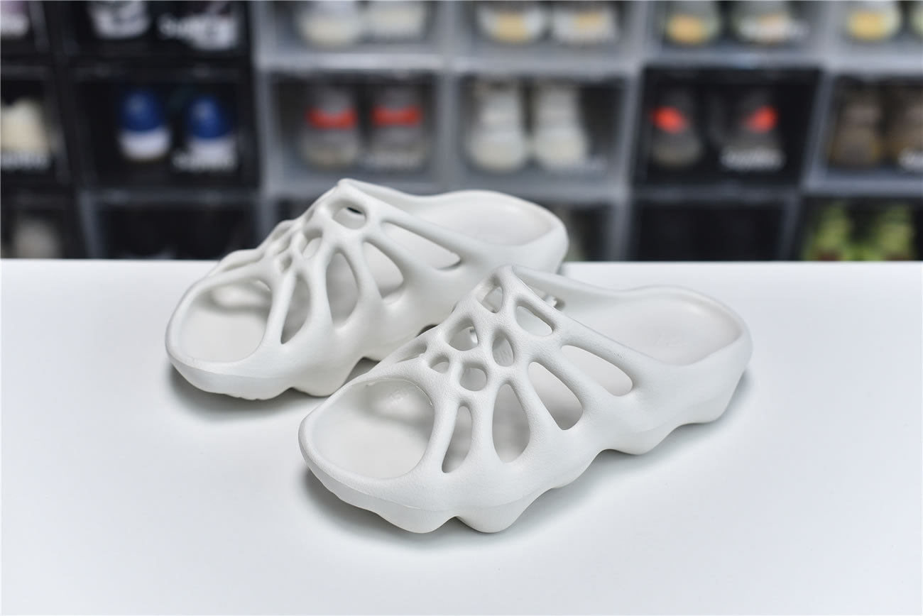 Adidas Yeezy Crocs Clog Slipper White (1) - newkick.org