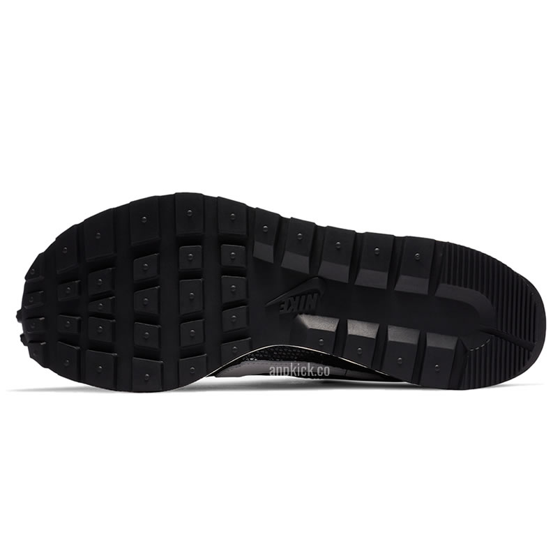 Sacai Nike Vaporwaffle Black Cv1363 001 (6) - newkick.org