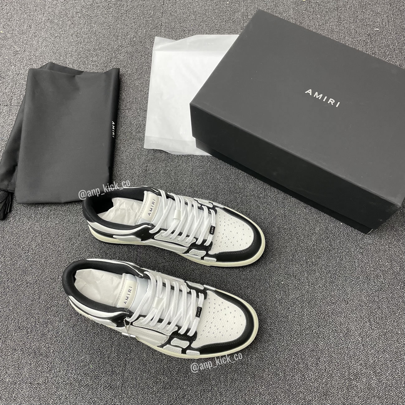 A M I R I Skel Top Low Leather Sneakers Black White Anpkick Mfs003 000 (11) - newkick.org