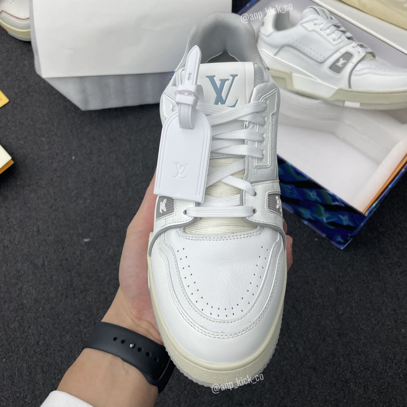 New L V Trainer Sneaker Shoes White Signature (7) - newkick.org