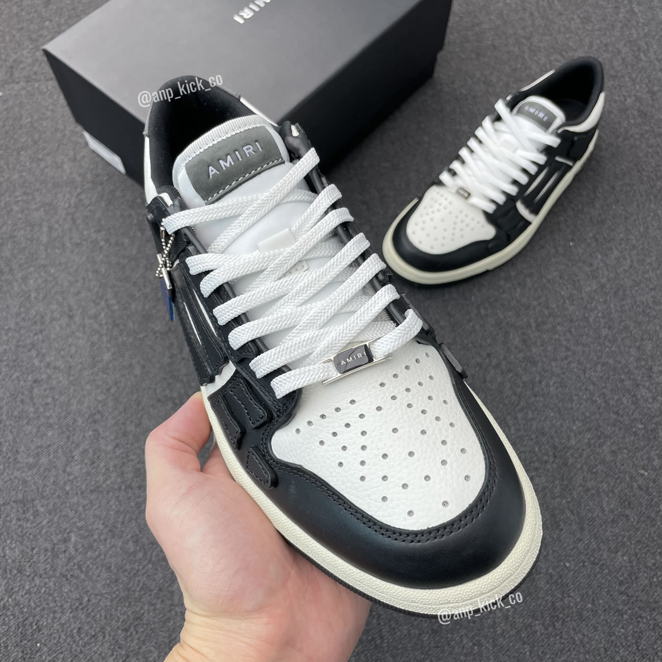 A M I R I Skel Top Low Leather Sneakers Black White Anpkick Mfs003 004 (2) - newkick.org