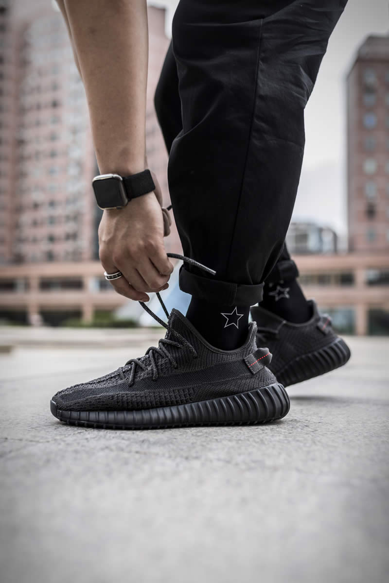 Adidas Yeezy Boost 350 V2 Black None Refective On Feet Fu9013 (2) - newkick.org