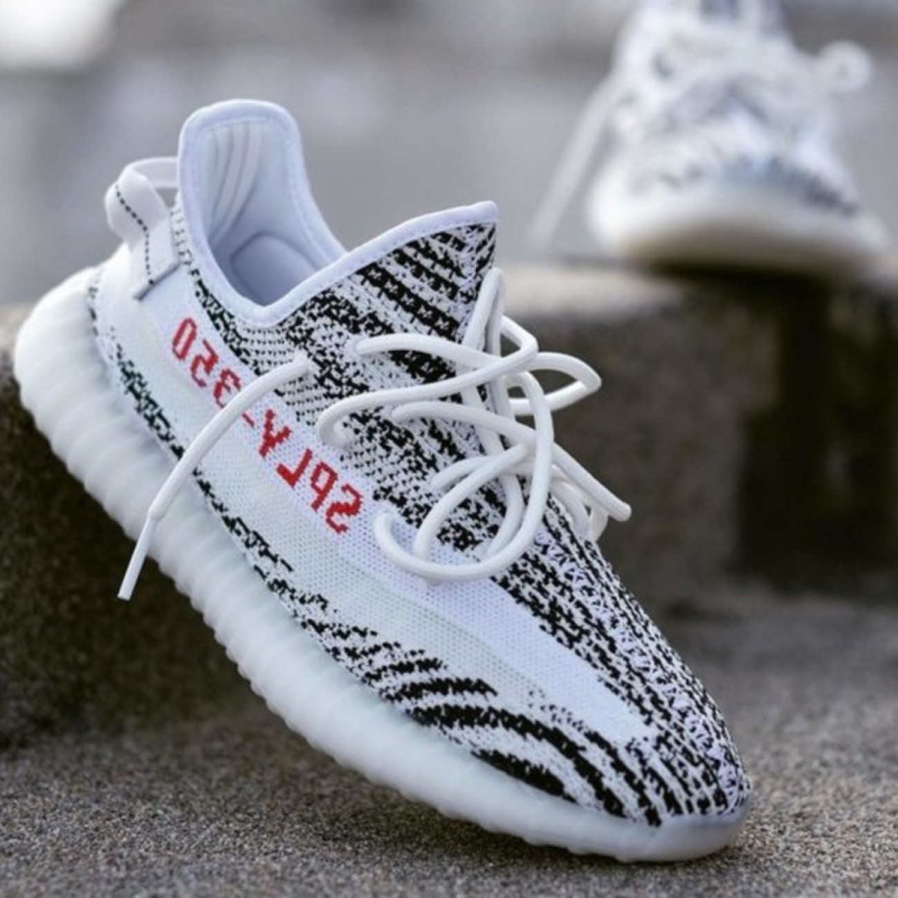 Adidas Yeezy Boost 350 V2 Zebra Cp9654 Outfit 2018 Release Date (6) - newkick.org