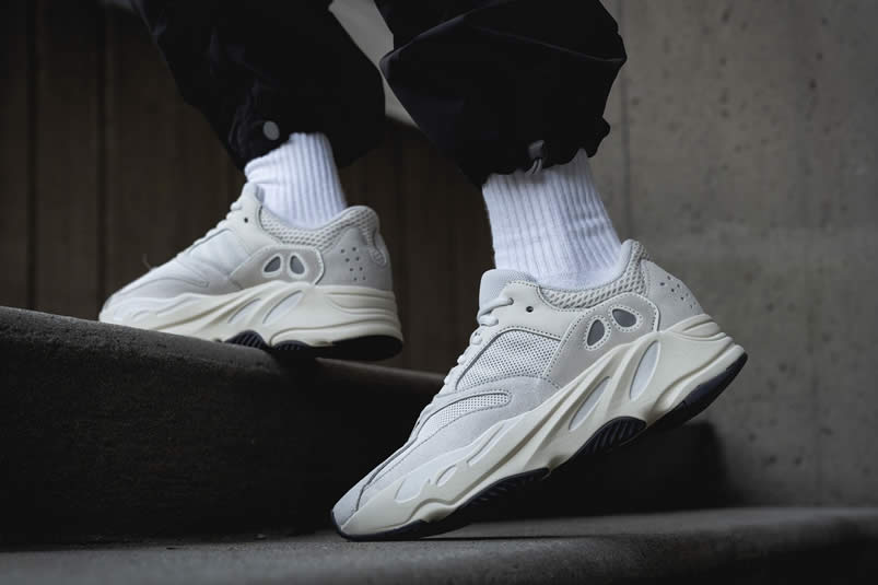 Adidas Yeezy Boost 700 Analog On Foot Outfit Release Date Eg7596 (1) - newkick.org