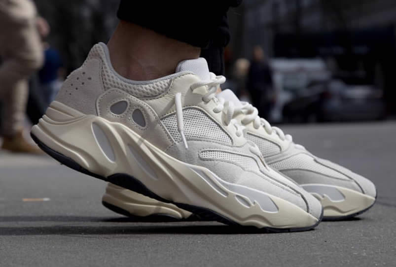 Adidas Yeezy Boost 700 Analog On Foot Outfit Release Date Eg7596 (2) - newkick.org