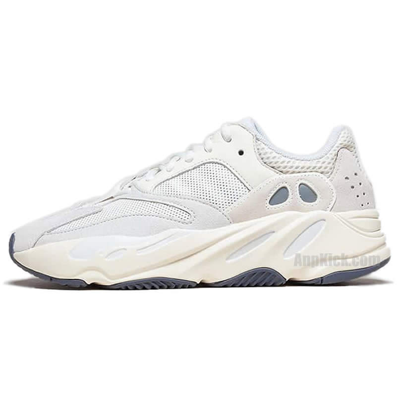 Adidas Yeezy Boost 700 Analog Outfit On Foot Release Date Eg7596 (1) - newkick.org