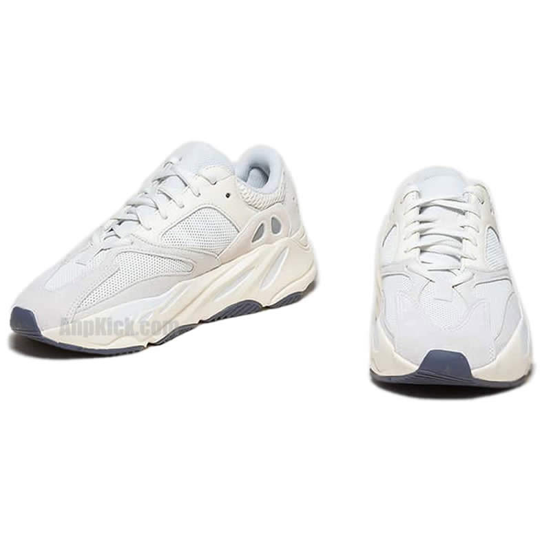 Adidas Yeezy Boost 700 Analog Outfit On Foot Release Date Eg7596 (4) - newkick.org