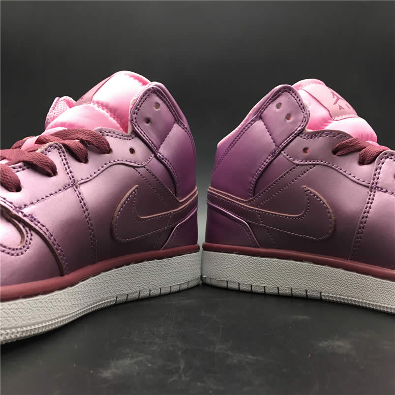 Air Jordan 1 Mid SE 'Pink Rise' AJ1 Kids GS Shoes AV5174-640 Pics