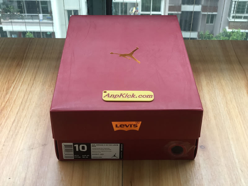 Levi's x Air Jordan 4 'Blue Denim' Original Box and Tag
