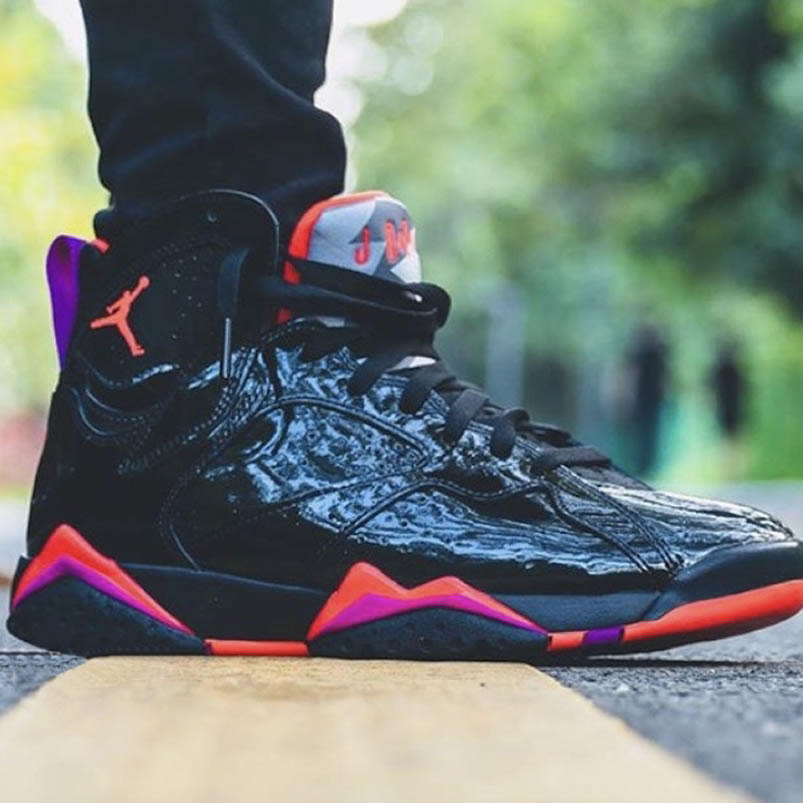 Air Jordan 7 Wmns Black Patent Leather Shoes On Feet Release Date 313358 006 (3) - newkick.org