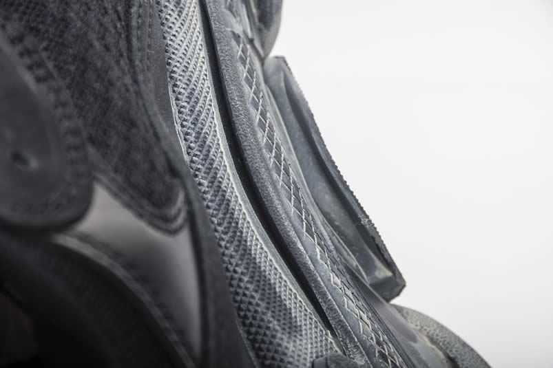 Balenciaga Triple S Sneakers Black Shoes 512176w09o1 1000 (26) - newkick.org