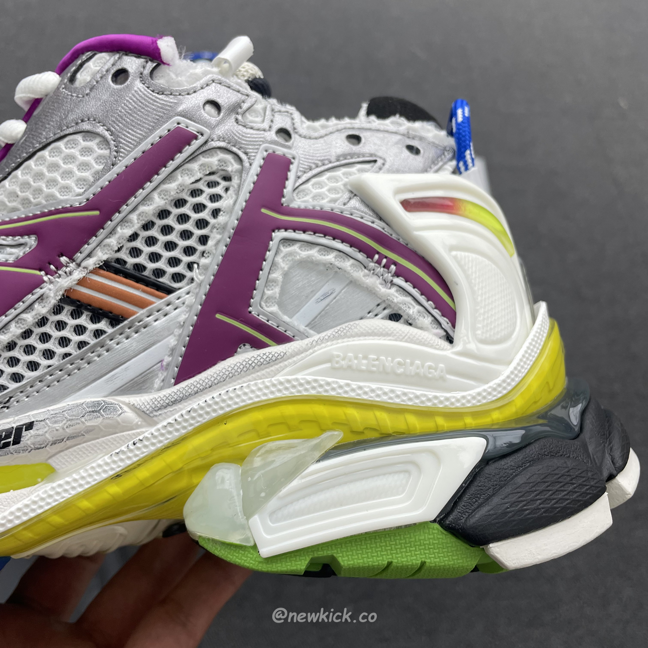 Balenciaga Runner Multicolor 677403w3rb68123 (9) - newkick.org