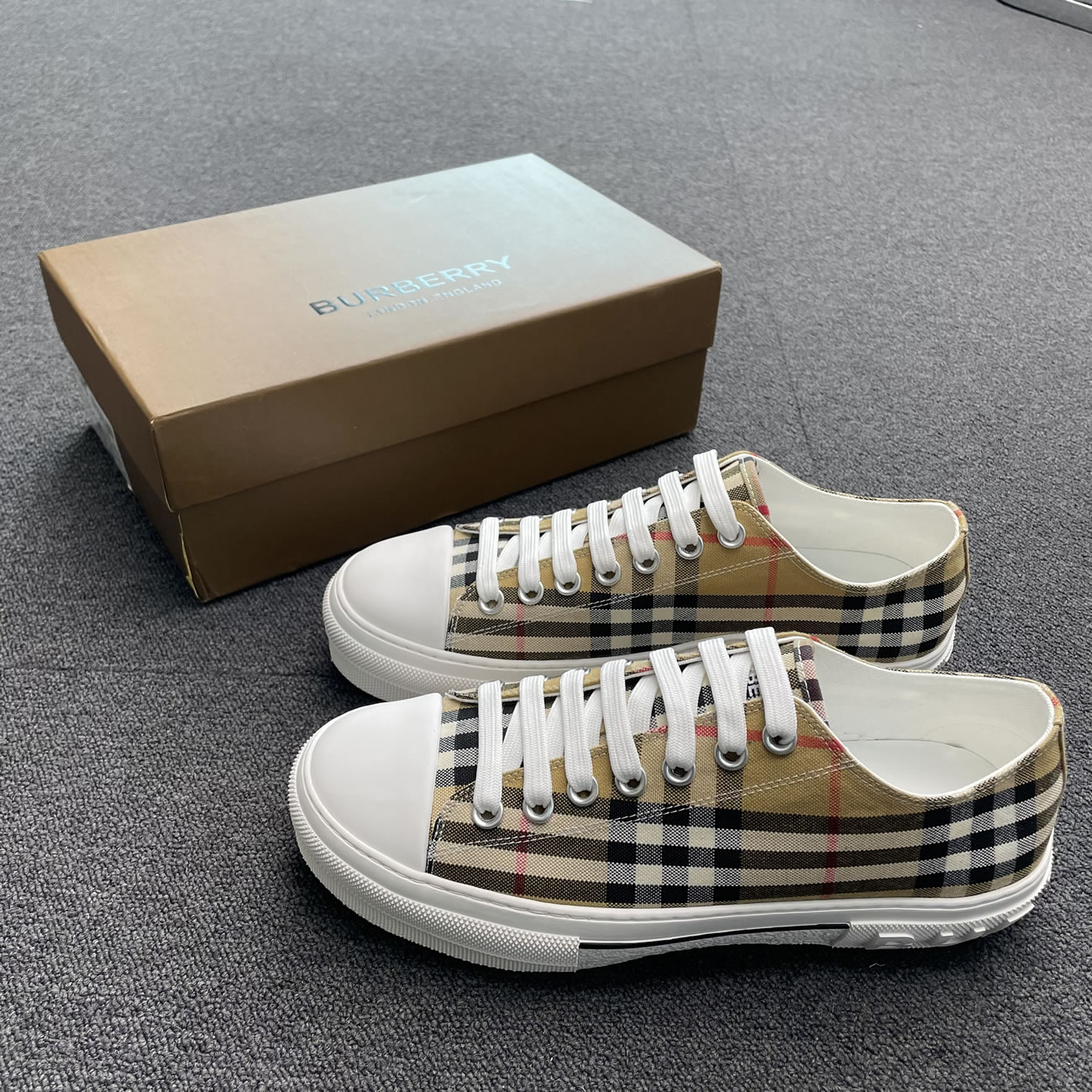 Burberry Vintage Check Cotton Sneakers Archive Beige White W 80505061 (10) - newkick.org