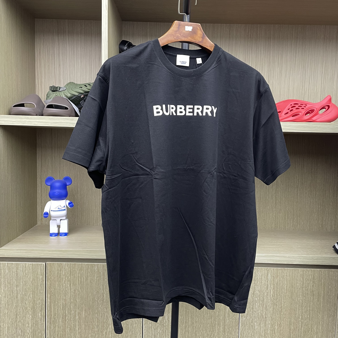 Burberry Logo Print Cotton Oversized T Shirt Black Blue White Aw22 (4) - newkick.org