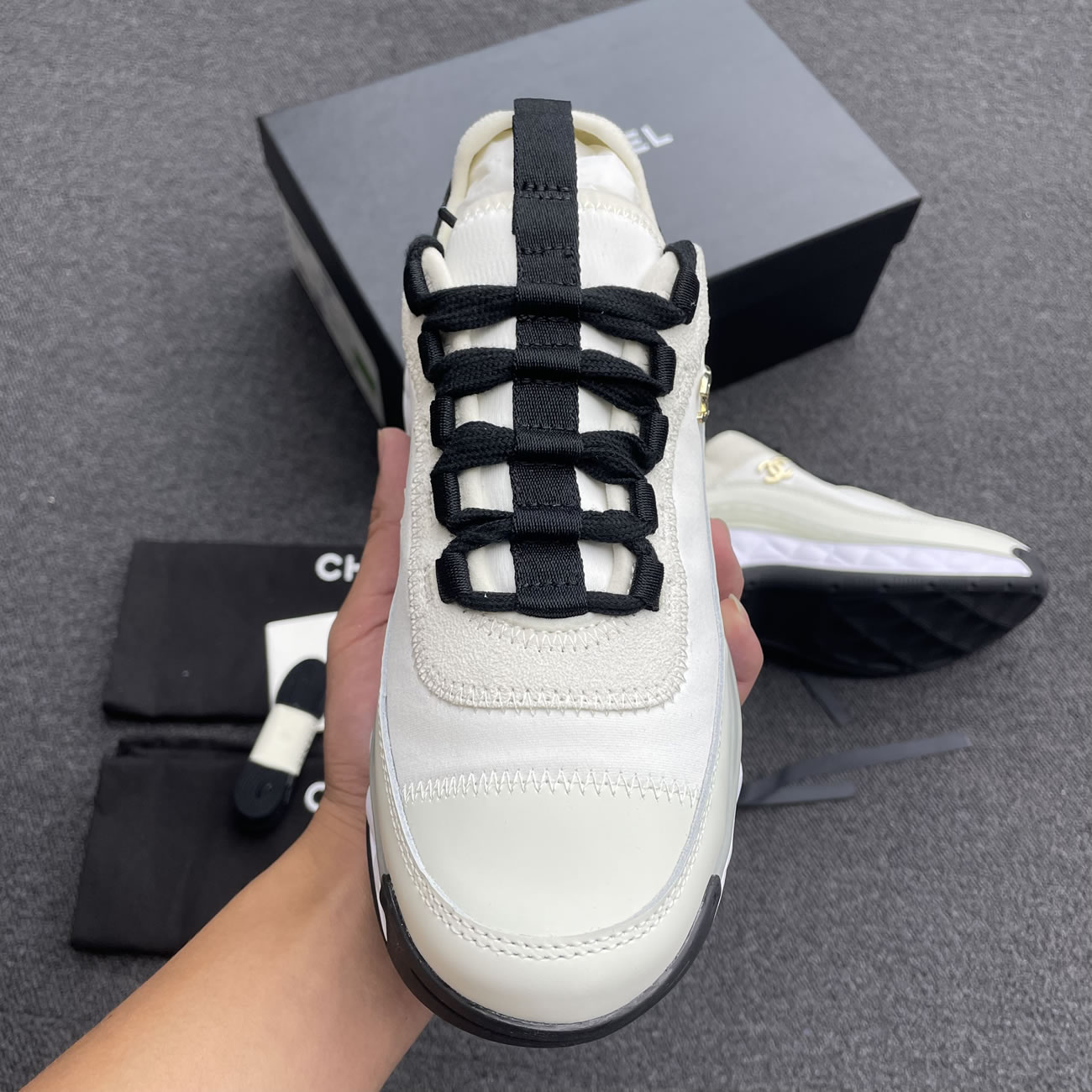 Chanel Casual Style Plain Logo Low Top Sneakers (11) - newkick.org
