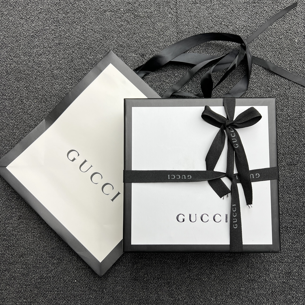 Gucci Double G Logo Full Grain Reversible Belt Leather Black Brown (9) - newkick.org