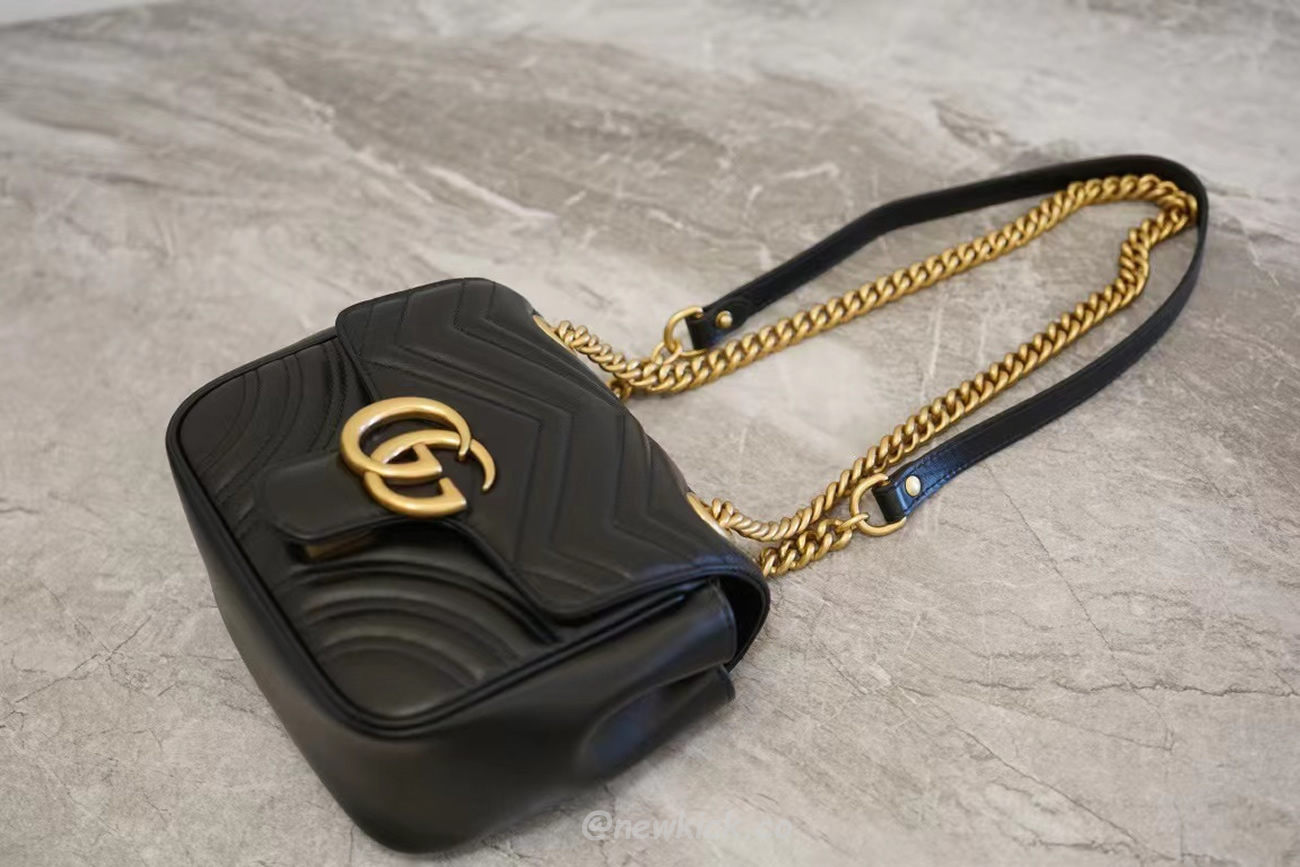Gucci Gg Marmont Mini Shoulder Bag Matelasse Chevron Black (12) - newkick.org