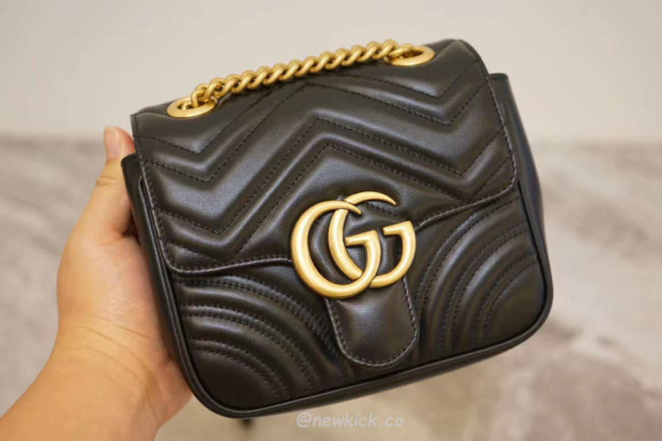 Gucci Gg Marmont Mini Shoulder Bag Matelasse Chevron Black (14) - newkick.org