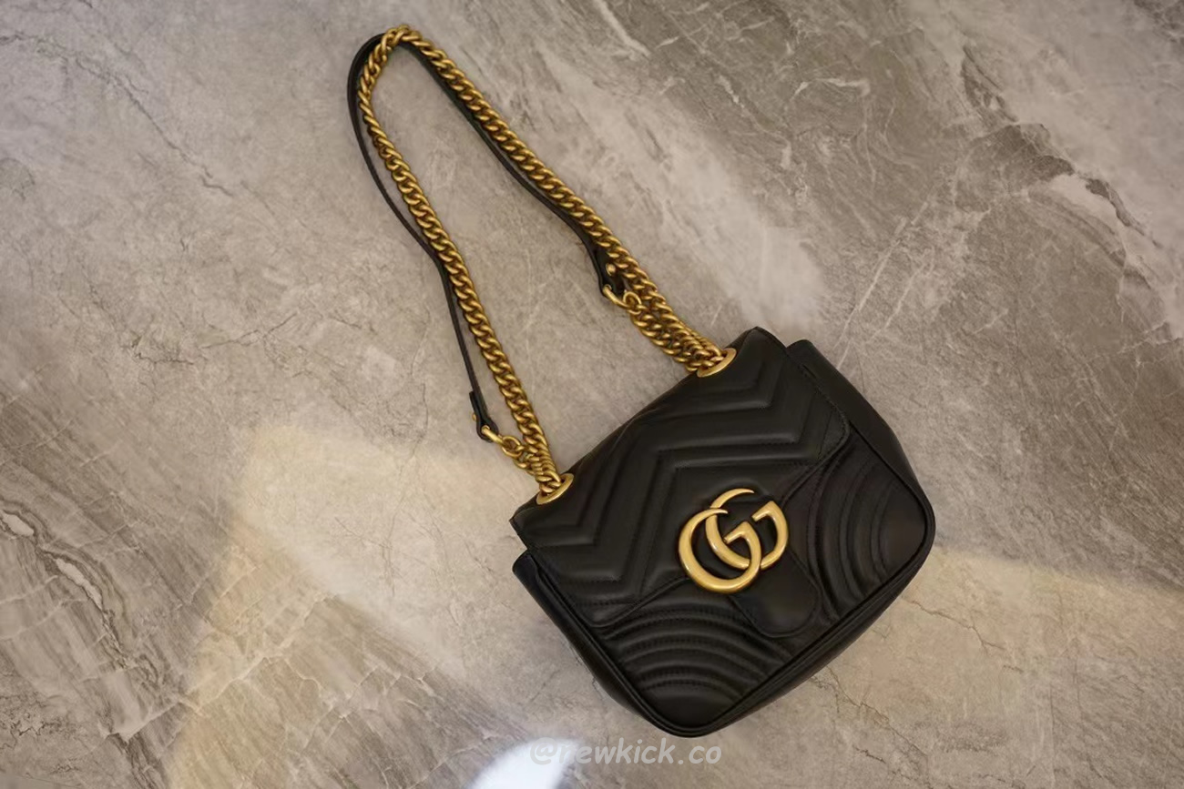 Gucci Gg Marmont Mini Shoulder Bag Matelasse Chevron Black (16) - newkick.org