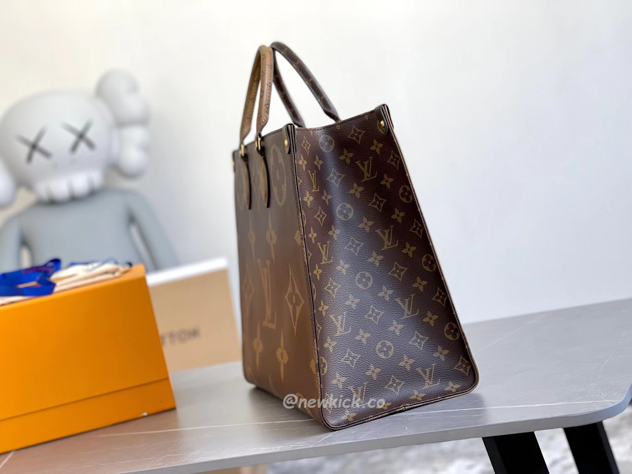 Louis Vuitton Onthego Cloth Tote Brown M45320 (11) - newkick.org