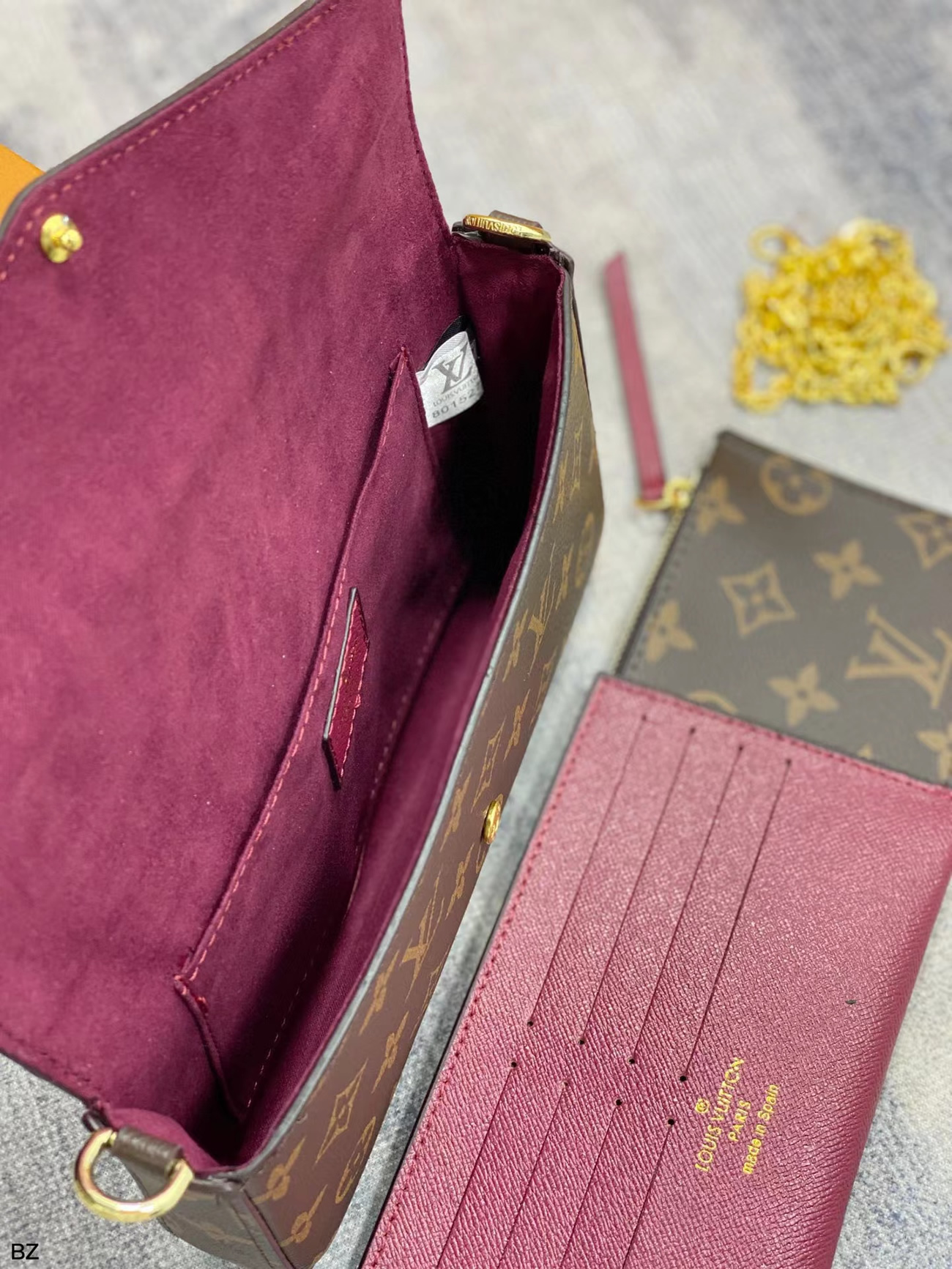 Louis Vuitton Pochette Crossbody Bag M61276 (15) - newkick.org