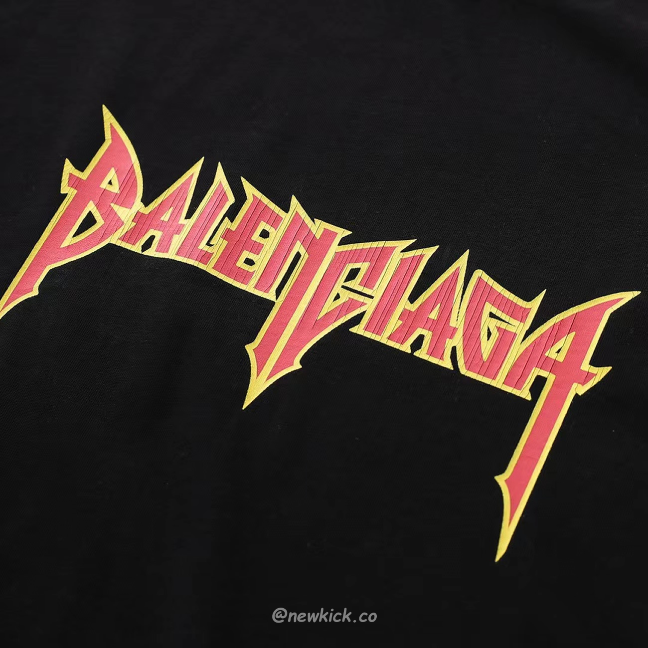 Balenciaga Metal Vintage Oversized T Shirt Black Multi Ss22 (3) - newkick.org