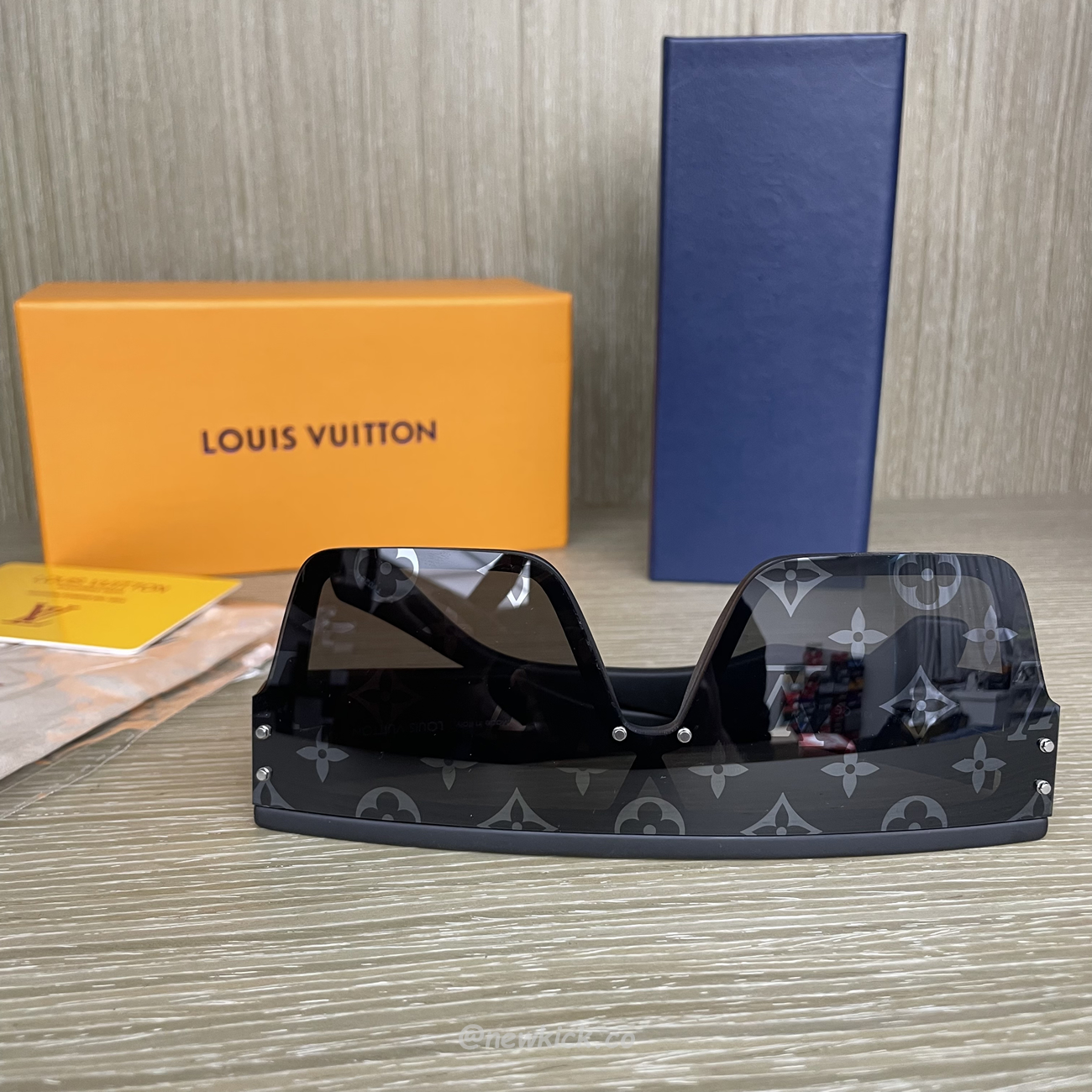 Louis Vuitton Lv Waimea Sunglasses (7) - newkick.org
