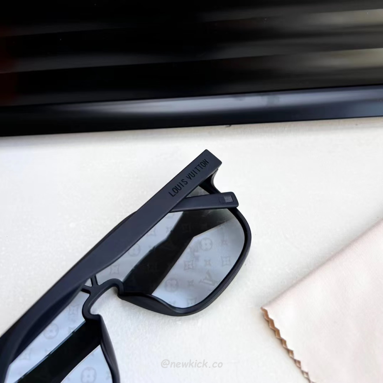 Louis Vuitton Lv Waimea Sunglasses Z1082e (5) - newkick.org