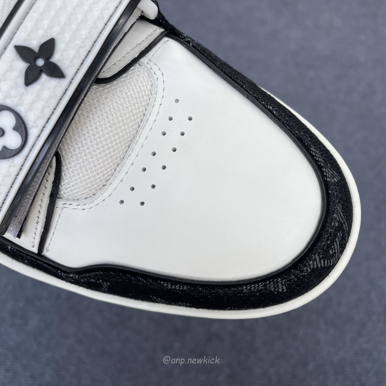 Louis Vuitton Lv Trainer Velcro Strap Monogram Denim Black White 1a9zau (6) - newkick.org