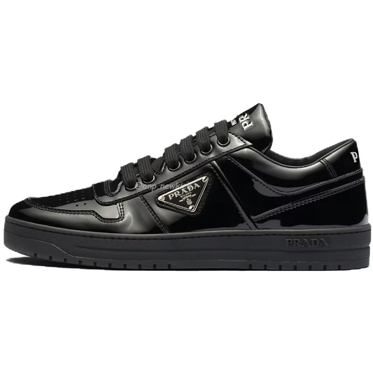 Prada Sneakers Mid Top Black Patent Leather 1e792m 069 F0002 F B030 (1) - newkick.org