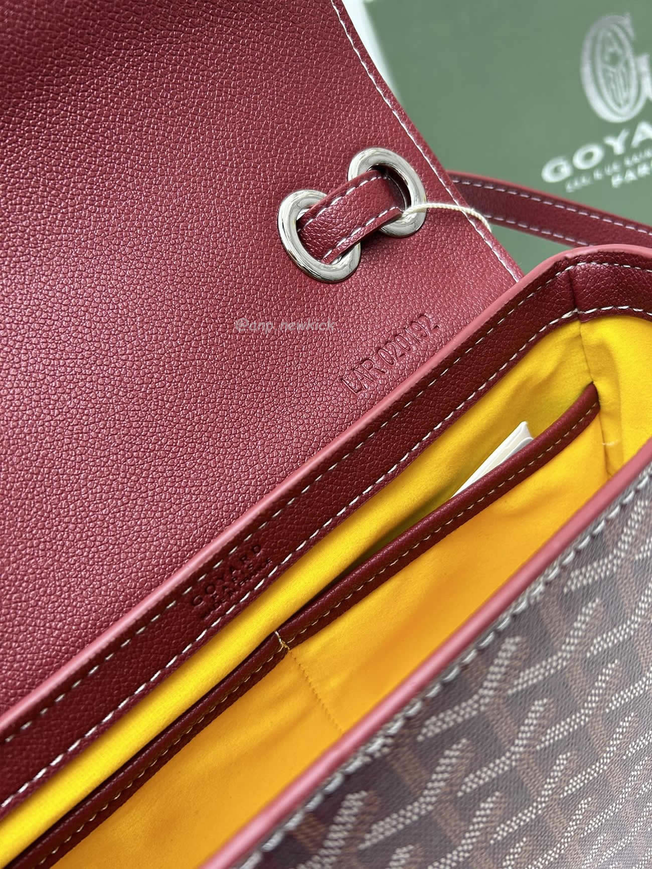 Goyard 233 Messenger Bag 17 Cm X 8 Cm X 25 Cm (25) - newkick.org