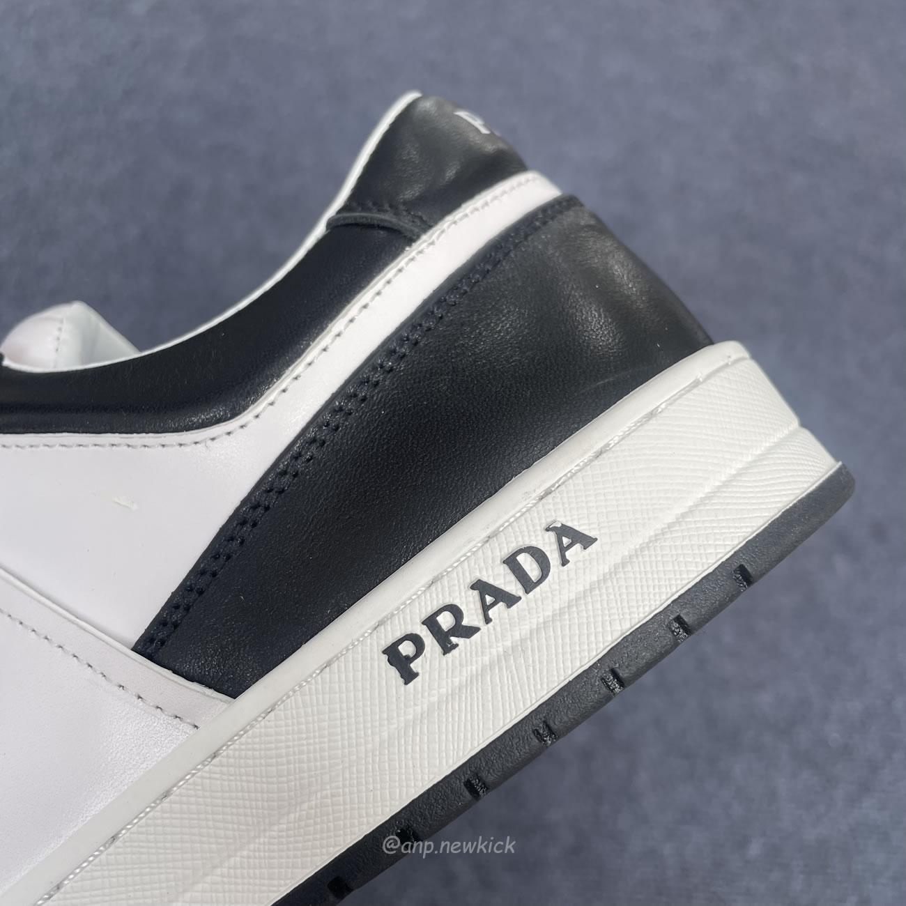 Prada Downtown Low Top Sneakers Leather White Black 2ee364 3lkg F0964 (7) - newkick.org