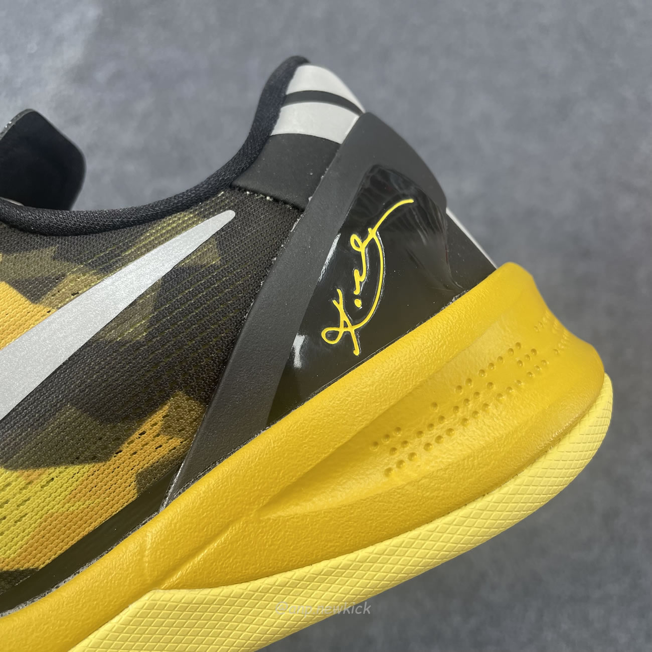 Nike Kobe 8 Xdr Black Yellow 555286‑077 (4) - newkick.org