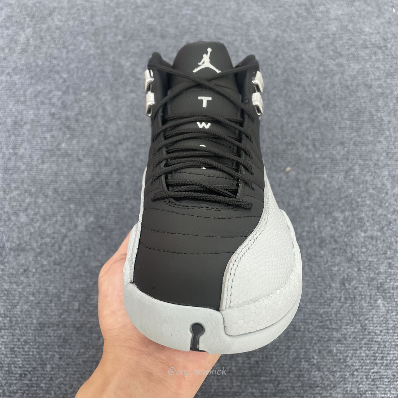 Air Jordan 12 Retro Barons Ct8013 010 (3) - newkick.org