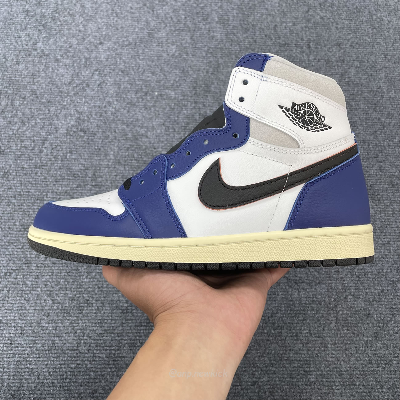 Air Jordan 1 Retro High Og Deep Royal Blue Dz5485 100 (2) - newkick.org