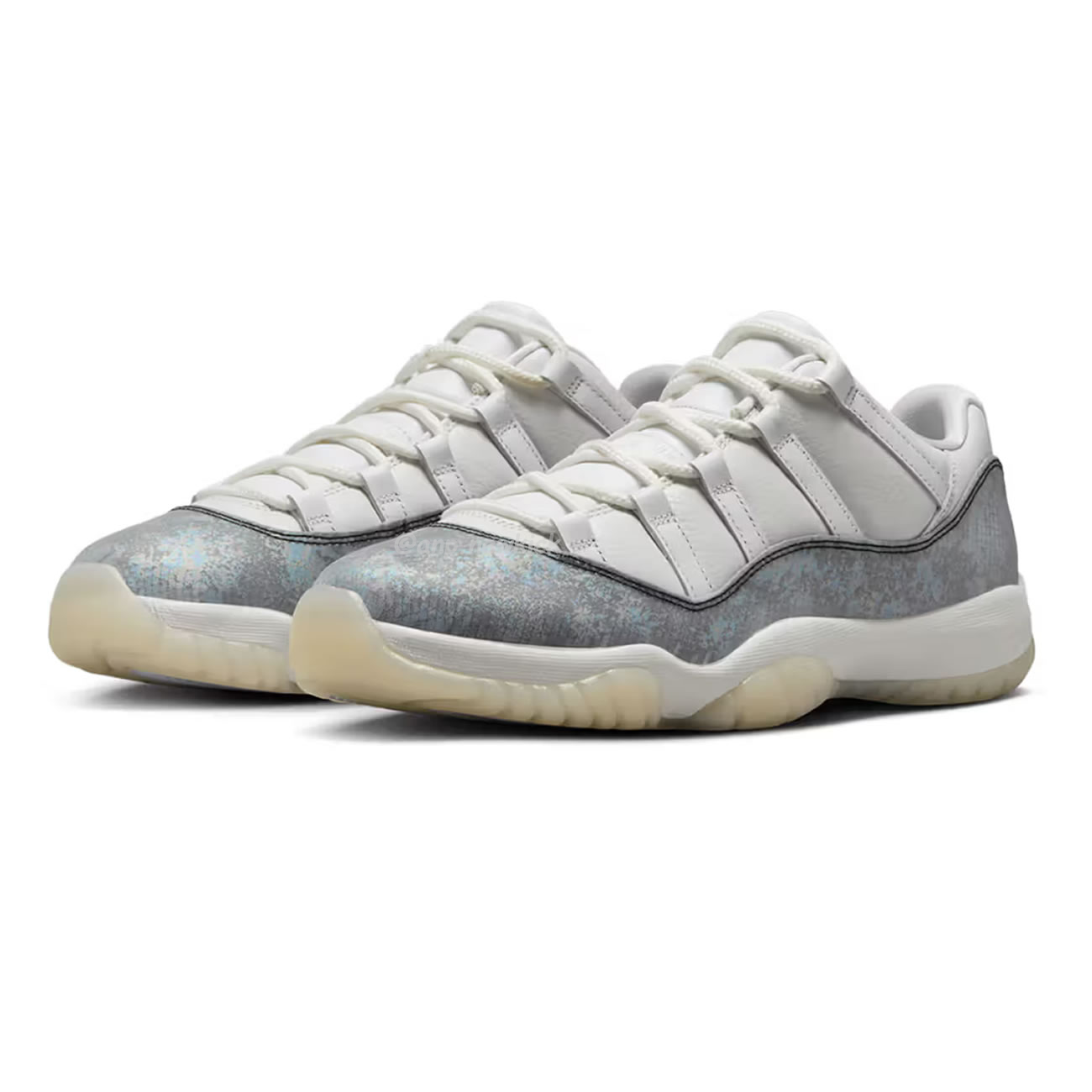 Air Jordan 11 Retro Low Year Of The Snake Hq7000 001 (9) - newkick.org