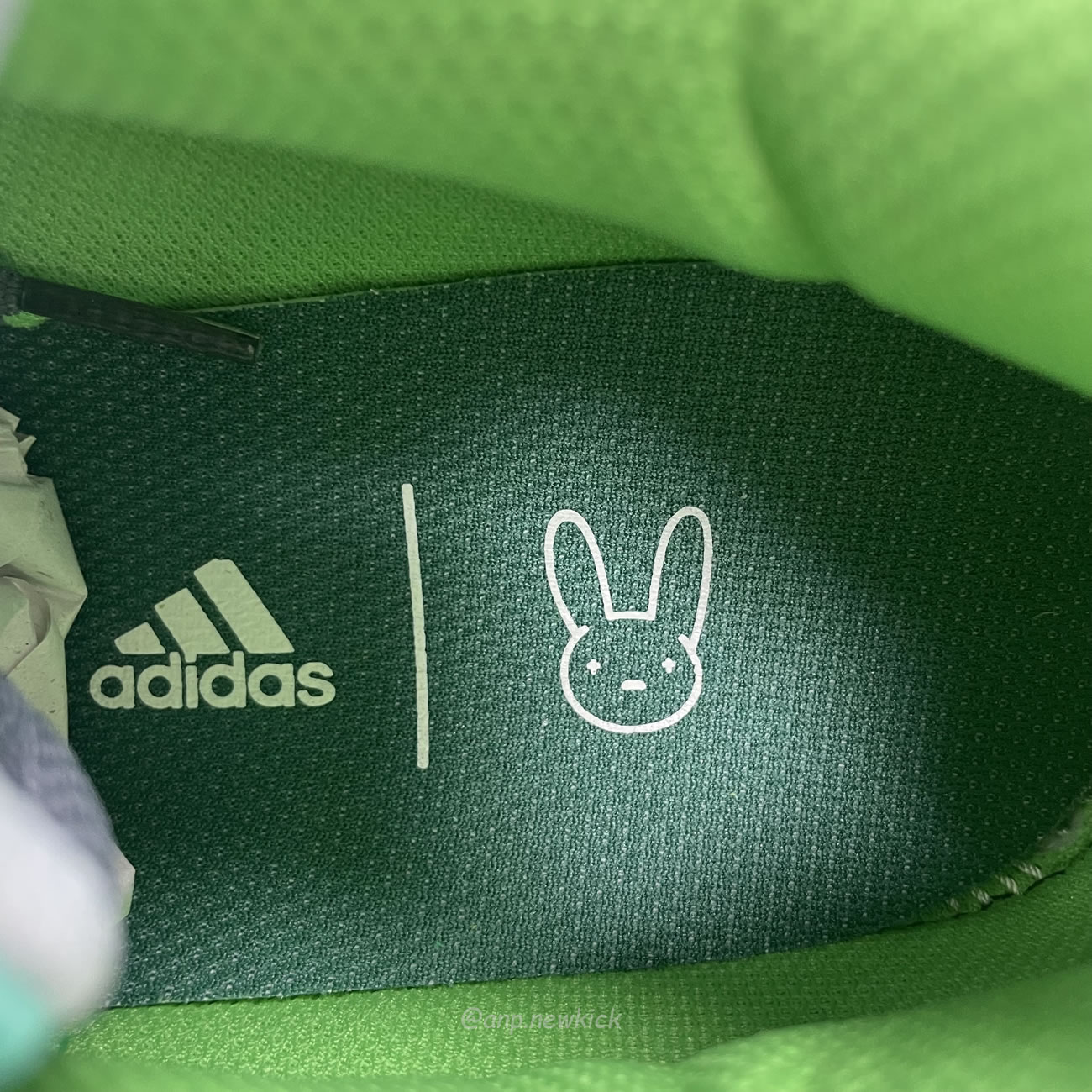 Adidas Response Cl Bad Bunny Boston Day If7182 (2) - newkick.org