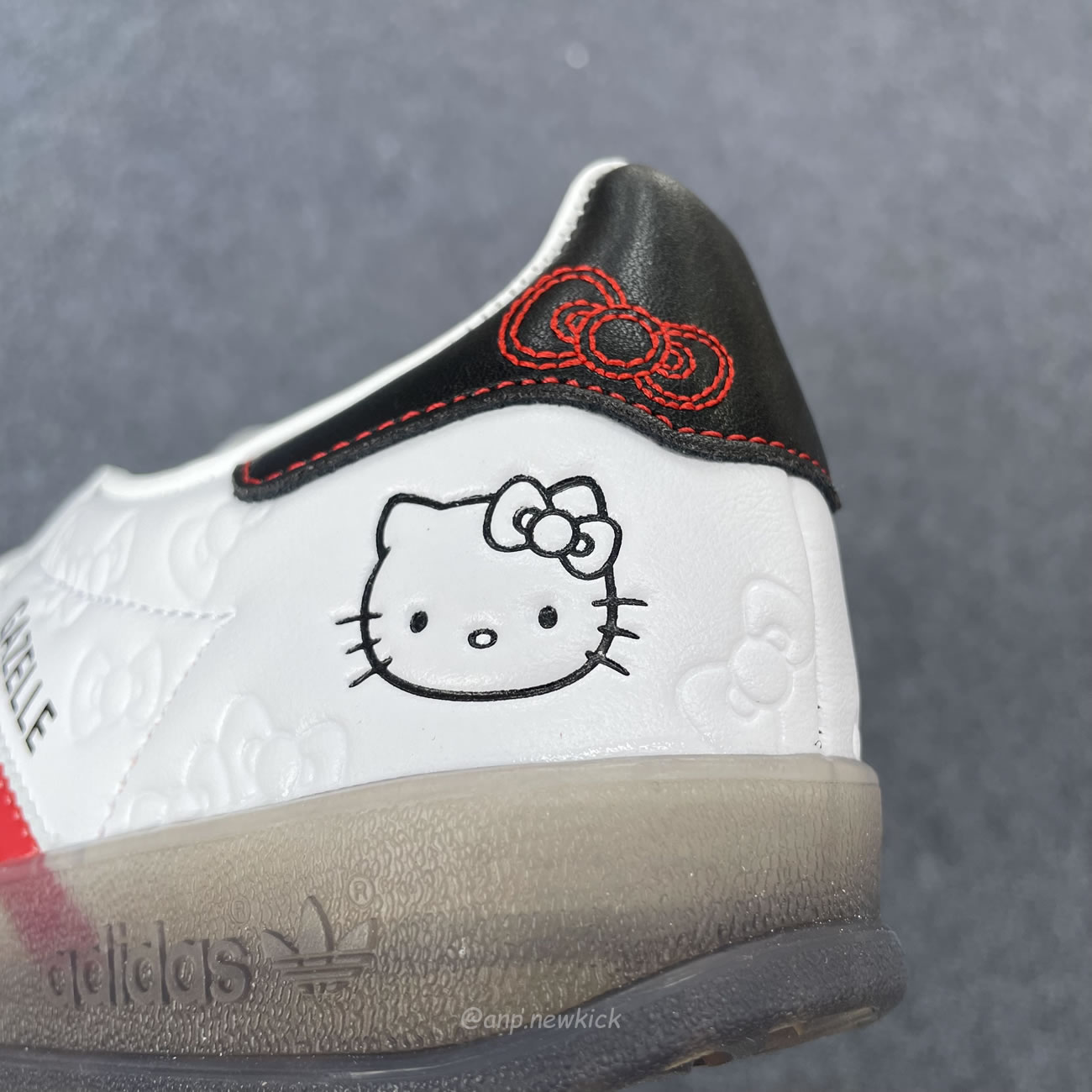 Adidas Gazelle Indoor Hello Kitty Womens Ii0013 (3) - newkick.org