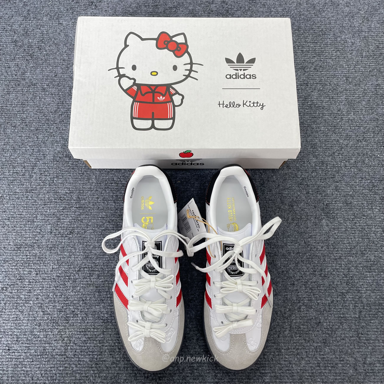 Adidas Gazelle Indoor Hello Kitty Womens Ii0013 (8) - newkick.org