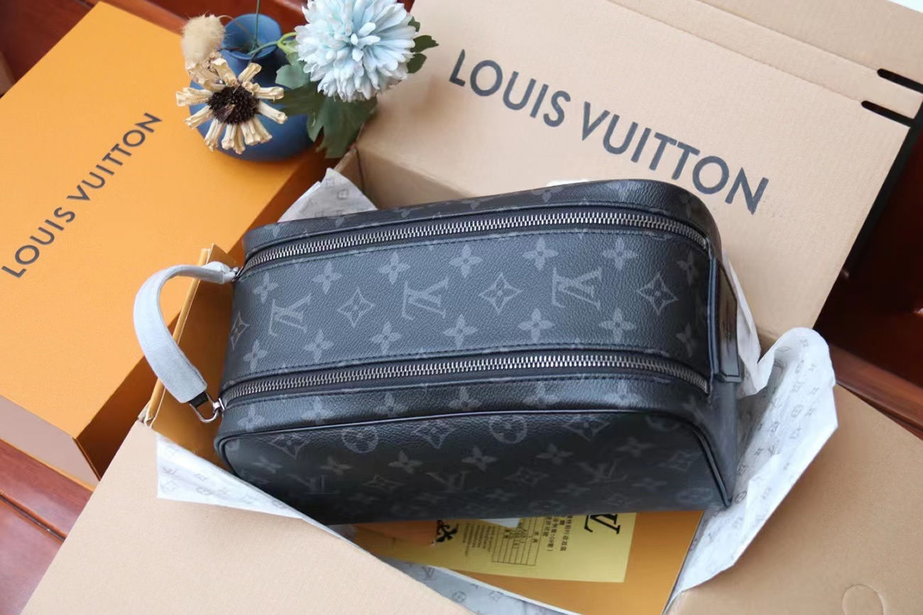 Louis Vuitton Dopp Kit M46354 (11) - newkick.org