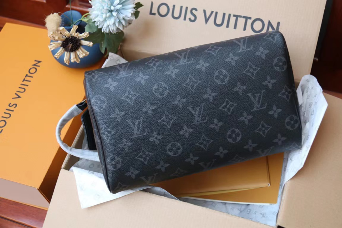 Louis Vuitton Dopp Kit M46354 (14) - newkick.org