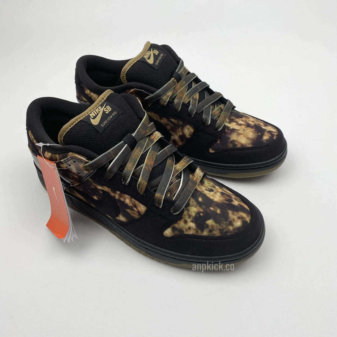 Nike SB Dunk Low Premium "Pushead 2" 536356-002 Release Date