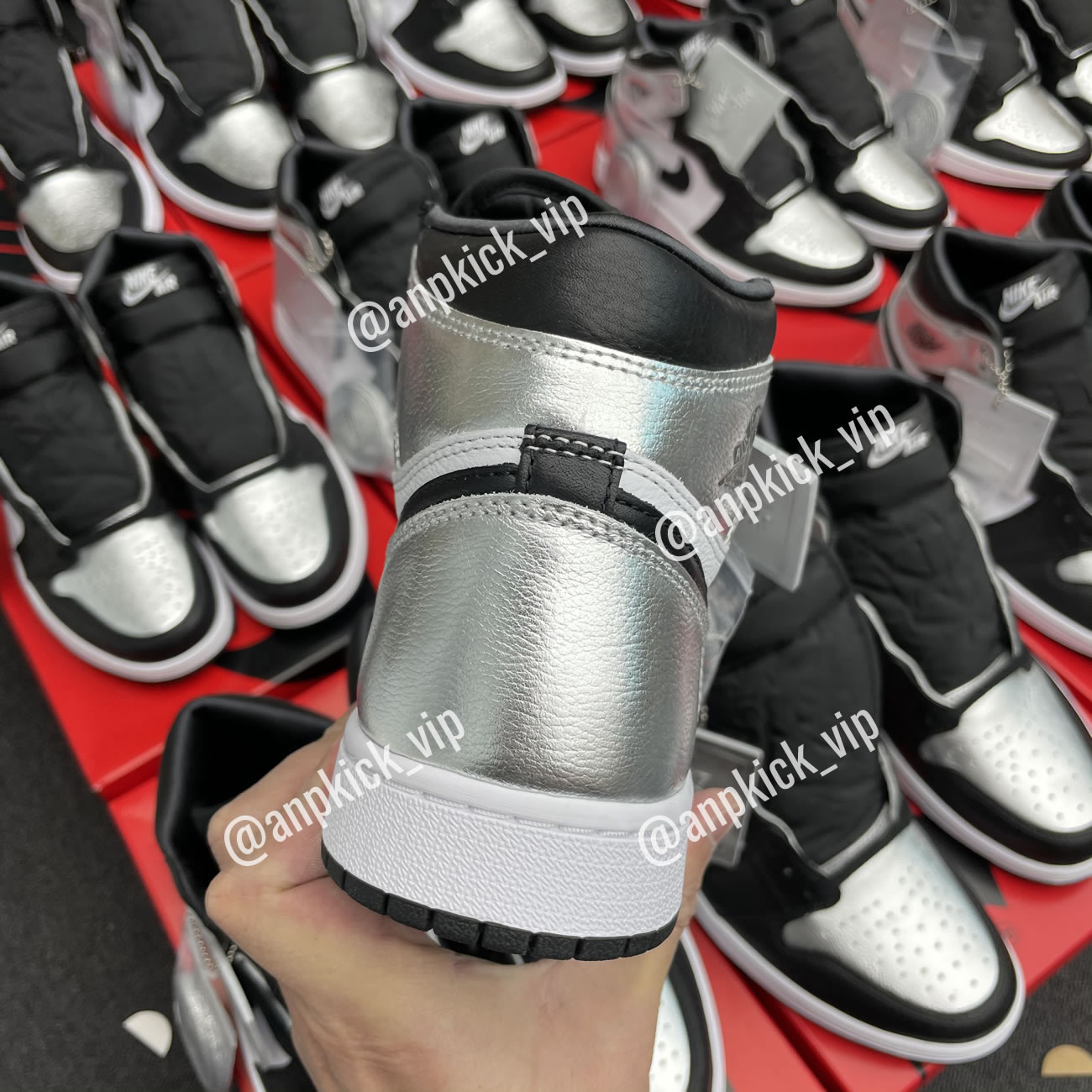 Air Jordan 1 Retro High Silver Toe Womens CD0461-001