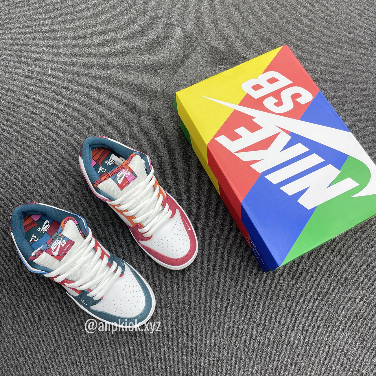 Parra x Nike SB Dunk Low Collab Summer 2021 Colorway Surfaces DH7695-100