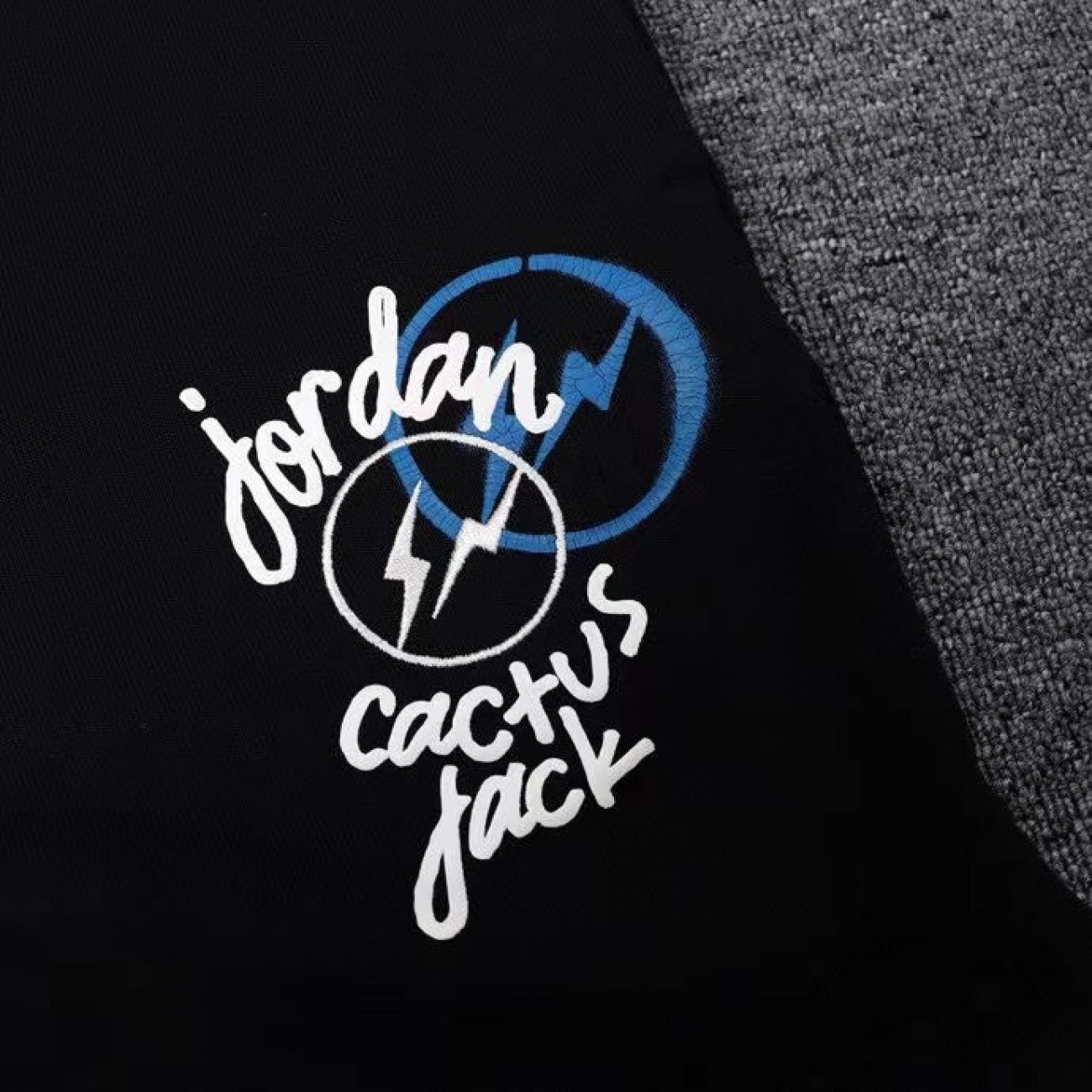 Travis Scott Cactus Jack x Jordan T-Shirt Khaki/Desert White Shorts Black