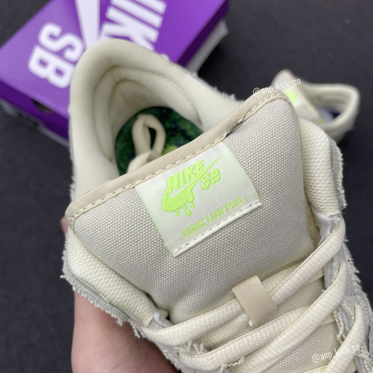 Nike SB Dunk Low "Mummy" DM0774-111