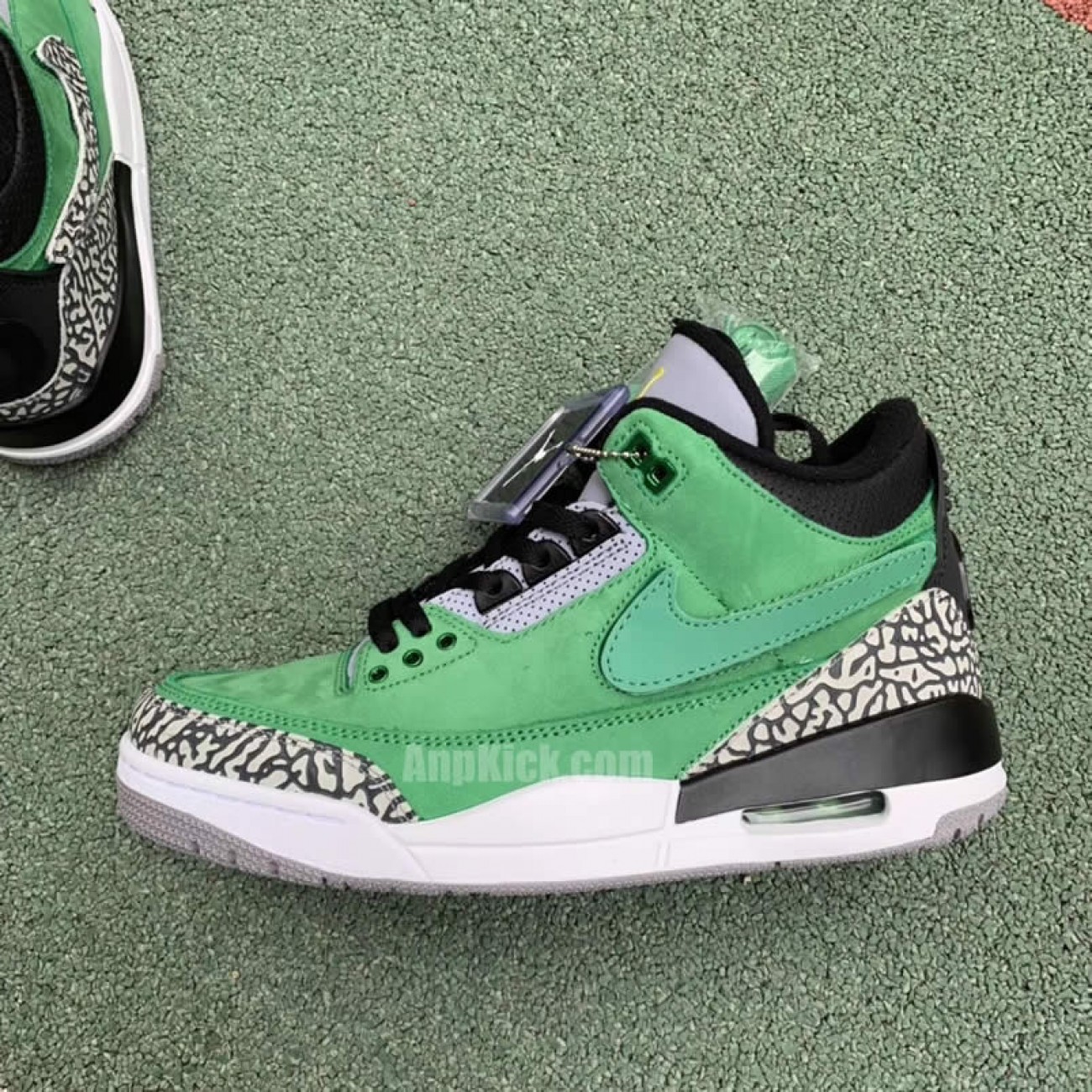 Air Jordan 3 Retro Tinker "Oregon Ducks" PE Shoes AJ3-867493