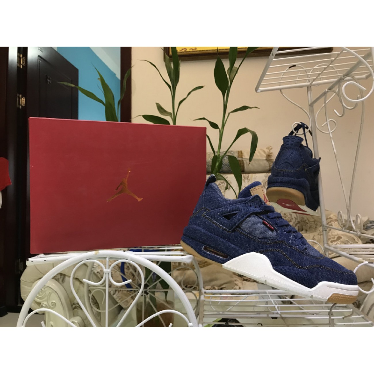 Levis x Air Jordan 4 GS AO2571-401