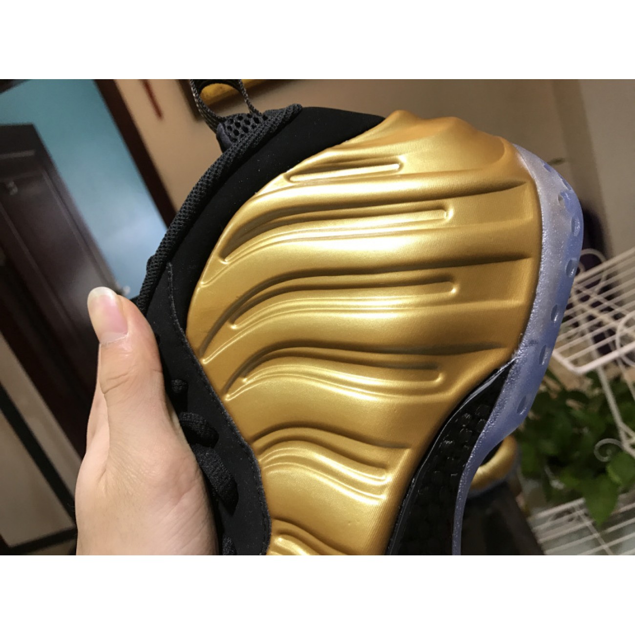 Nike Air Foamposite One "Metallic Gold" 314996-700